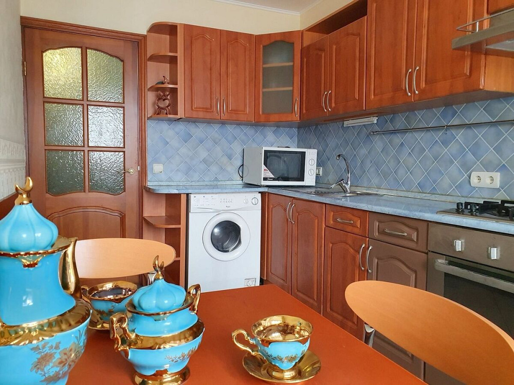 Оренда Квартира 3-кімнатна, 3/9 поверх на вул. Предславинська, 26А Київ - фото 2