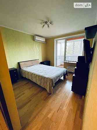 Оренда Квартира 2-кімнатна, 3/16 поверх на ул. Энтузиастов Київ