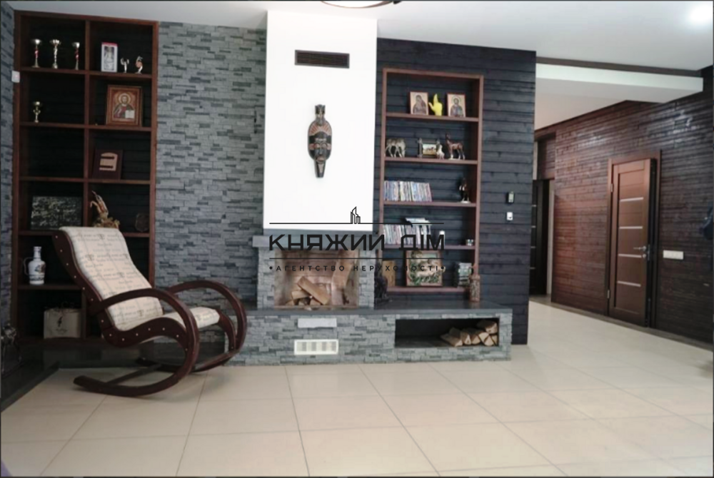 Дом 300 м2 в Романкове 6 спален,на участке ландшафтный дизайн на 16 сотка в 25 км от Киева  - фото 1