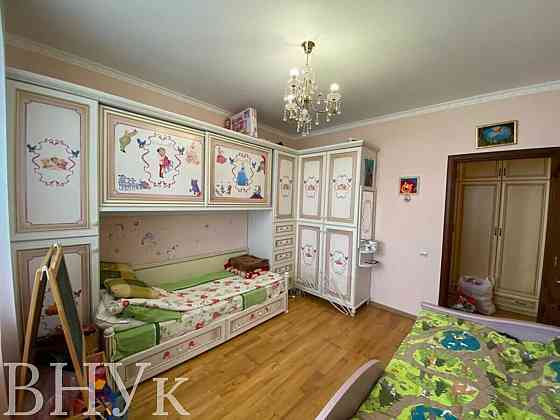 Продаж Квартира 3-кімнатна, 6/8 поверх на вул. Головацького L'viv