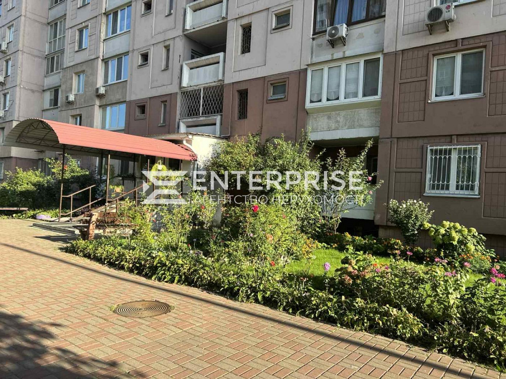 Продаж Квартира 1-кімнатна, 18/22 поверх на вул. Пчелки Елены Киев - изображение 11