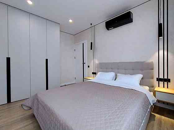 Продаж Квартира 3-кімнатна, 14/20 поверх на Європейського Союзу вул., д. 41Б Київ