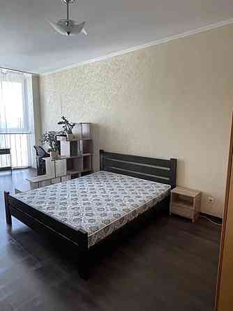 Оренда Квартира 1-кімнатна, 20/25 поверх на Драгоманова, 2 Киев