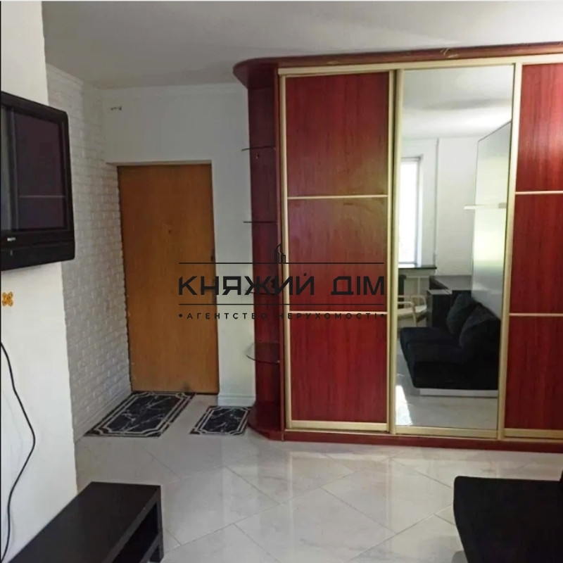 Оренда Квартира 1-кімнатна, 1/9 поверх на вул. Фрунзе ул./Кирилівська Kiev - photo 8