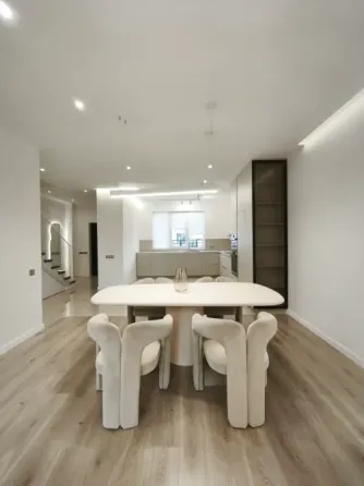 Продаж 2-поверховий Котедж з ділянкою 2.3 сот 135 кв.м 4 кімн. на Малинова Сторожниця