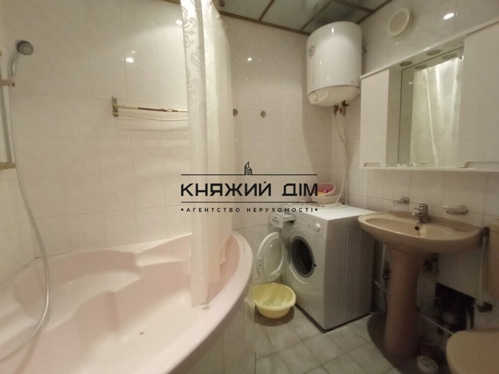 Продам 2-х. кому. в центрі на Антоновича. метро Палац України. Код: 21140883 Київ - фото 7
