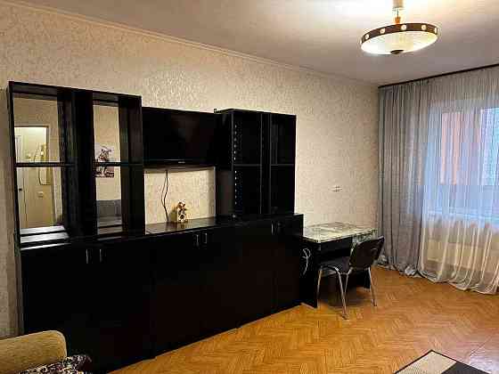 Оренда Квартира 1-кімнатна, 16/18 поверх на вул. Анни Ахматової, 15 Київ