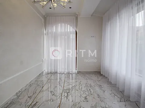 Аренда 2-этажный   265 кв.м 5 комн. на Лесі Українки вулиця  - изображение 2