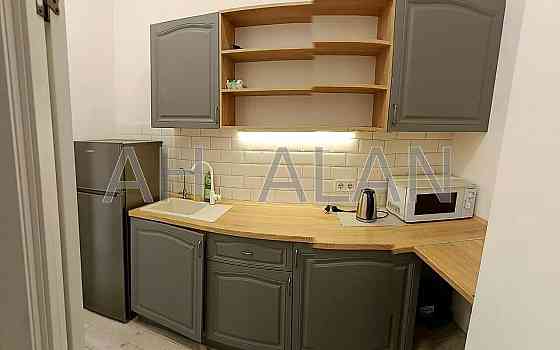 Оренда Будинок 1-кімнатний на Велика Васильківська вул., 23А Київ