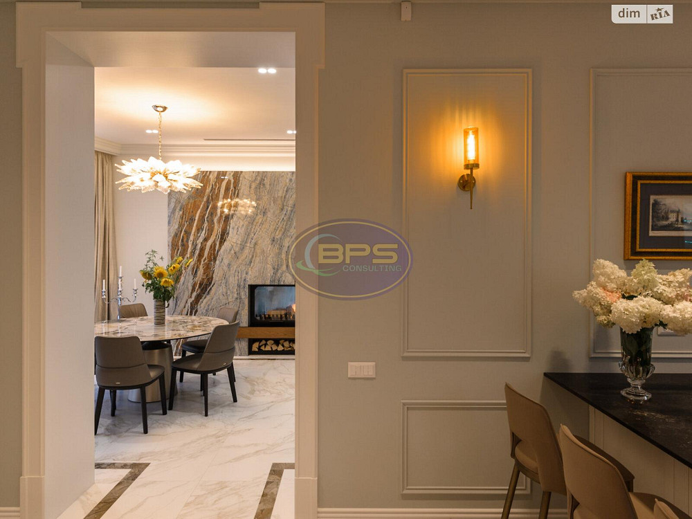 Продаж 4-поверховий Будинок з ділянкою 10 сот 600 кв.м 7+ кімн. на Куприна вул. Одеса - фото 1