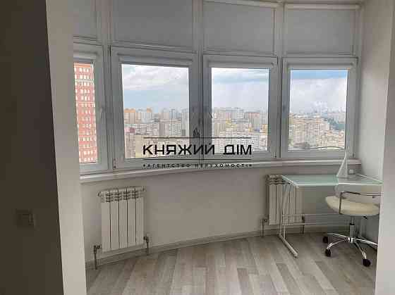 Оренда Квартира 2-кімнатна, 23/25 поверх на Драгоманова ул. Kiev