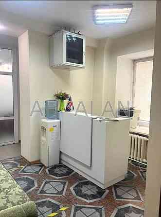 Оренда Будинок 4-кімнатний на Гончара Олеся вул., 37А Київ