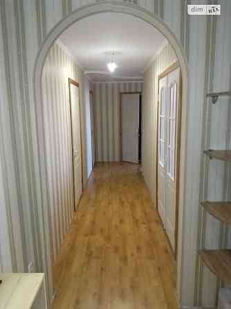 Продаж Квартира 4-кімнатна, 8/9 поверх на Антонова Вінниця