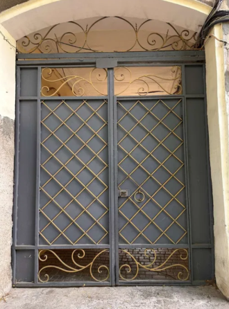 продам квартиру5-ти комнатную ул Серова Odessa