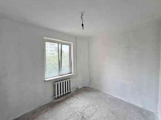 Продаж Квартира 3-кімнатна, 4/10 поверх на Академика Заболотного ул. Одеса