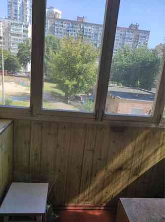 Продаж Квартира 3-кімнатна, 2/10 поверх на Тростянецька, 8 Київ