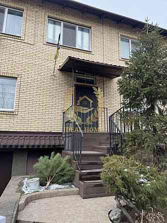 Продаж Будинок 4-кімнатний 