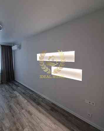 Продаж Квартира 2-кімнатна на Ереванская ул., 5 Kiev