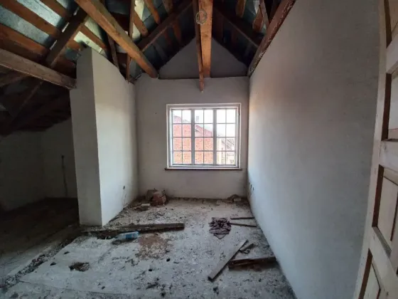Продаж 3-поверховий Будинок з ділянкою 12 сот 206 кв.м 6 кімн. на вулиця Галицька, 1 Івано-Франківськ