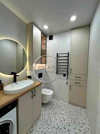 Продаж Квартира 3-кімнатна, 18/24 поверх на Родини Крістерів вул., д. 14-В Kiev