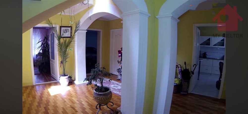 Продаж просторого і комфортного будинку! Uzhhorod - photo 2