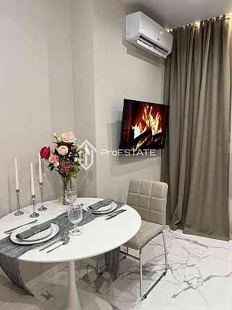 Продаж Квартира 1-кімнатна, 23/25 поверх на вул. Ревуцького Київ