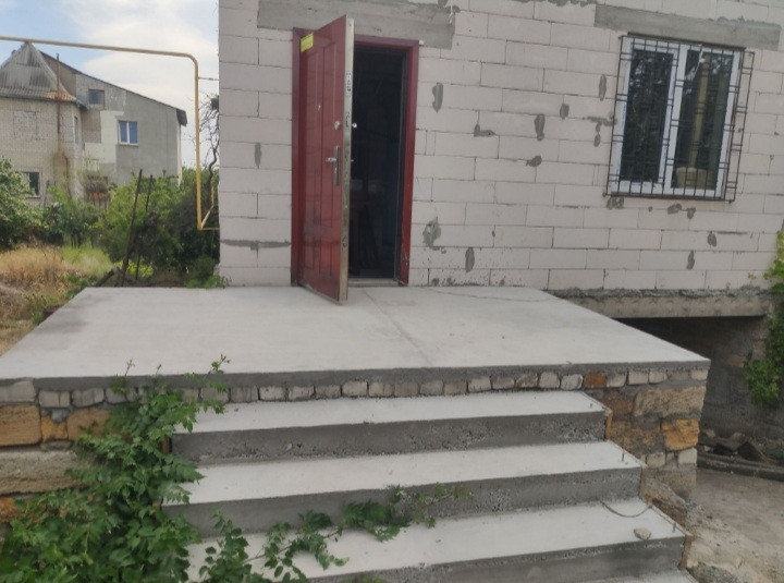 Предлагается к продаже частный дом по фасаду центральной дороги со всеми коммуникациями Нерубайське - фото 2