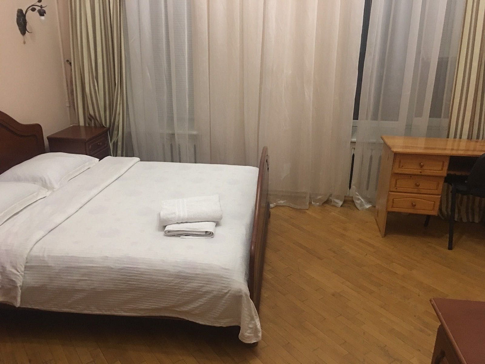 Продаж Квартира 3-кімнатна, 4/5 поверх на Хмельницького Богдана вул., д. 10 Київ - фото 11