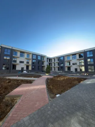 For sale 1-room Apartment 38 sq.m Волошкова 32 Storozhnytsia