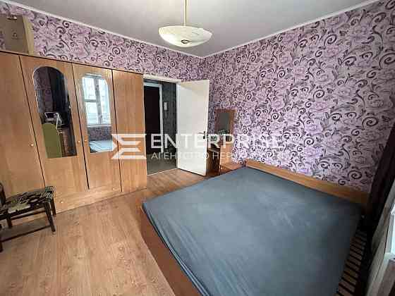 Продаж Квартира 2-кімнатна, 5/9 поверх на вул. Прирічна Київ