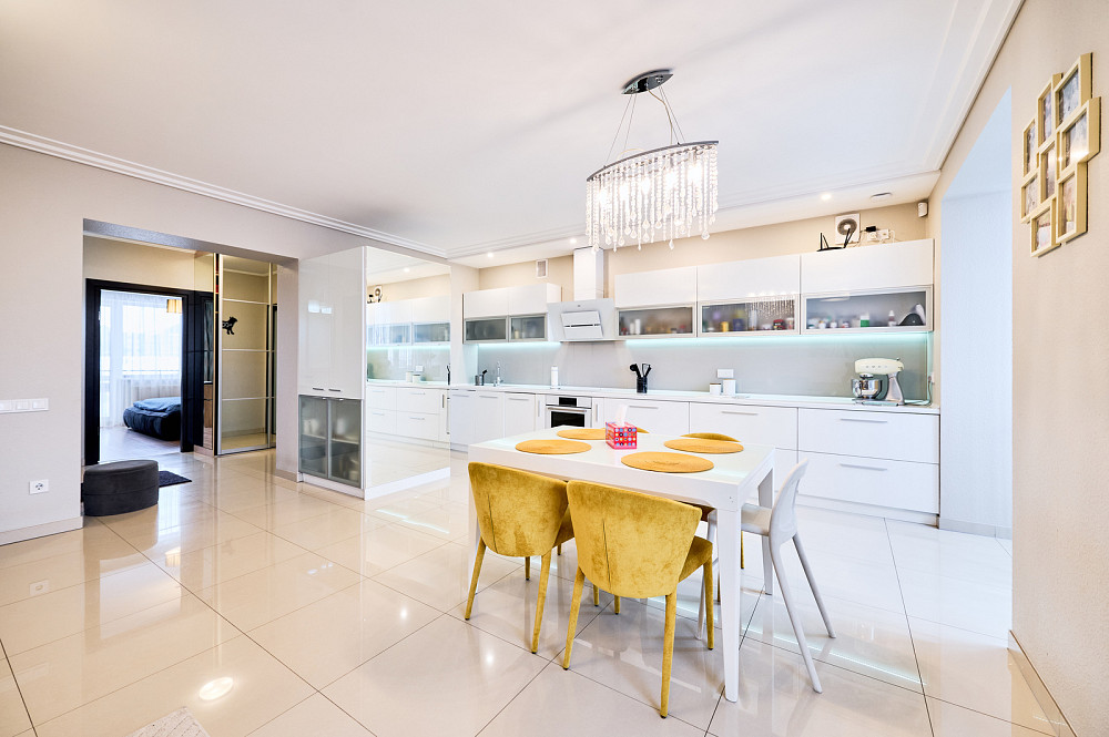 Продаж Квартира 3-кімнатна, 5/6 поверх на Марії Підгірянки Ивано-Франковск - изображение 2