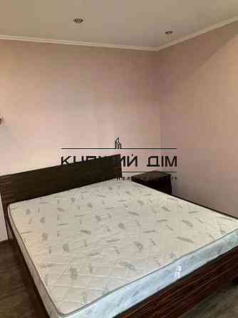 Оренда Квартира 1-кімнатна, 10/22 поверх на Саперно-Слободска Киев