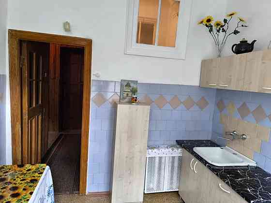 Оренда Квартира 2-кімнатна, 2/5 поверх на Сімферопольська, 7/2 Kiev