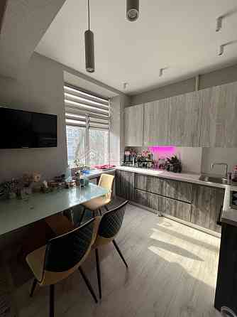 Продаж Квартира 2-кімнатна, 4/8 поверх на вул. Павлівський майдан Харьков