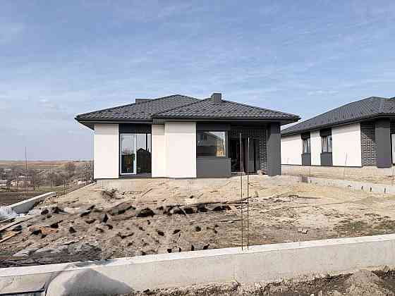 Продаж Будинок 3-кімнатний на вул. Шкільна Velykyi Zhytyn