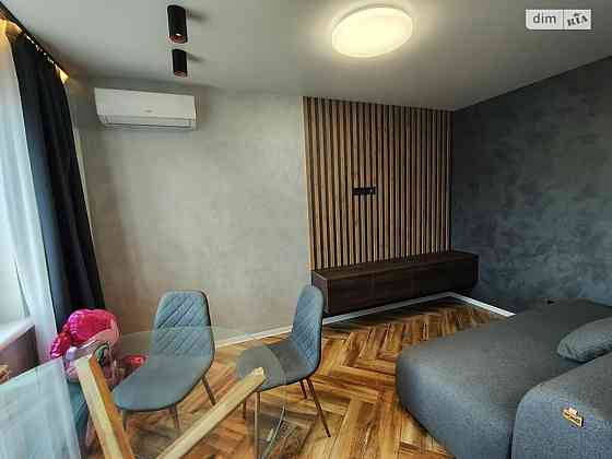 Оренда Квартира 2-кімнатна, 9/9 поверх на Володимира Івасюка, 28 Kiev