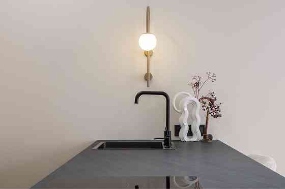 Продаж Квартира 1-кімнатна, 9/9 поверх на Вавілових вул., д. 11 Киев