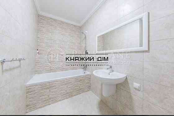 Шикарная двухкомнатная квартира с видом на озеро в ЖК Лебединый.Код: 21132371 Киев