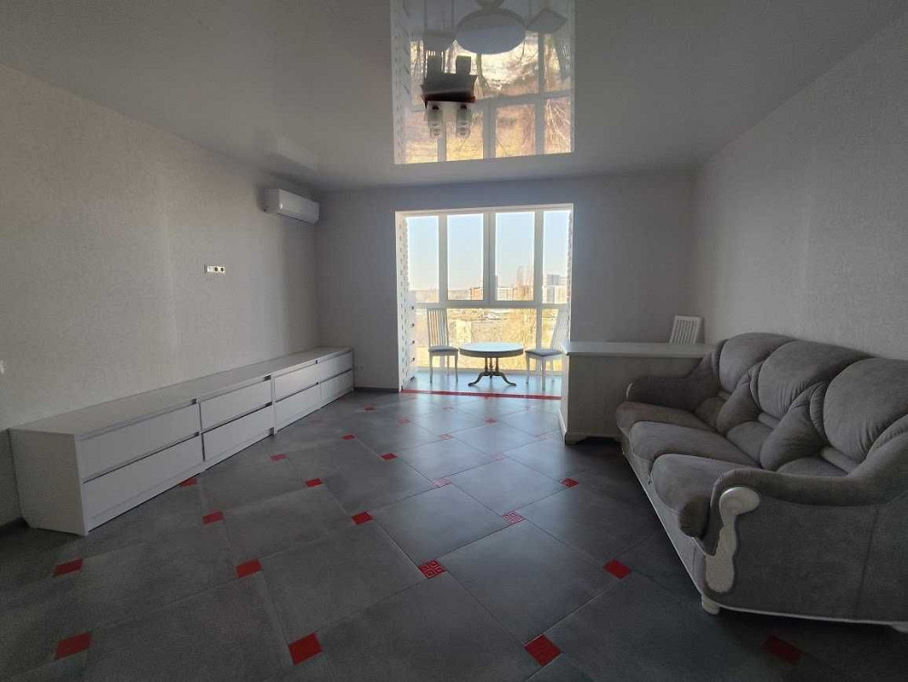 Продаж Квартира 3-кімнатна, 9/9 поверх на Глушкова Академіка вул., д. 30 Київ - фото 1