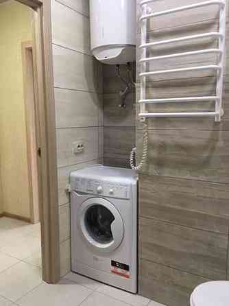 Оренда Квартира 1-кімнатна на ул. Вишняковская, 2 Киев