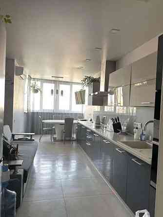 Оренда Квартира 2-кімнатна, 24/24 поверх на пр. Валерия Лобановского Київ