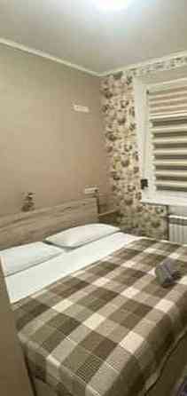 Оренда Квартира 1-кімнатна, 2/5 поверх на Нагірна вулиця Київ