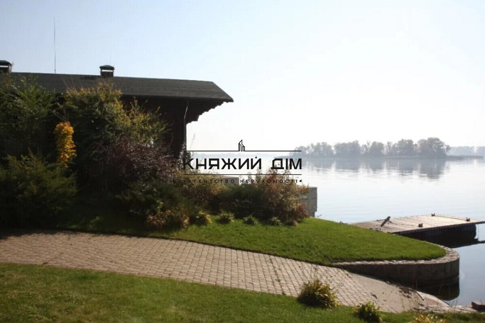 БЕЗ КОМИССИИ! Продажа резиденции в с. Вишенки, с своим пляжем. № 2210523  - фото 11