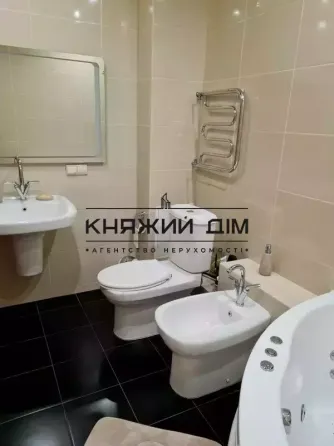 Оренда 3к квартири на вул. Саперно-Слобідська 22 № 11202817 Київ