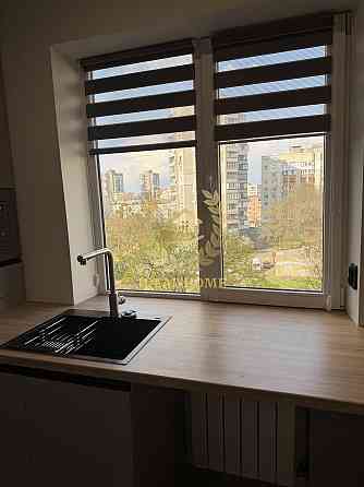 Продаж Квартира 3-кімнатна, 6/9 поверх на Хорольская ул., 8/4 Київ