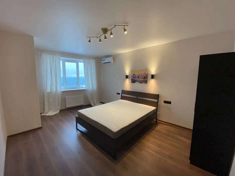 Оренда Квартира 1-кімнатна, 18/21 поверх на Харьковское шоссе Київ - фото 1