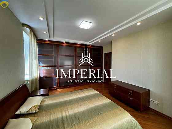 Продаж Квартира 3-кімнатна, 15/17 поверх на вул. Мокра Київ