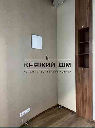 Оренда офісне приміщення на Механизаторов ул./Генерала Шаповала поверх - 1/25 Киев