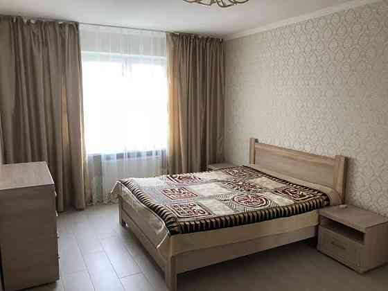 Оренда Квартира 1-кімнатна, 21/25 поверх на Академіка Глушкова, 9Є Kiev