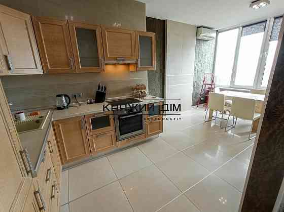 Оренда Квартира 1-кімнатна, 7/25 поверх на Соломенская ул. Київ